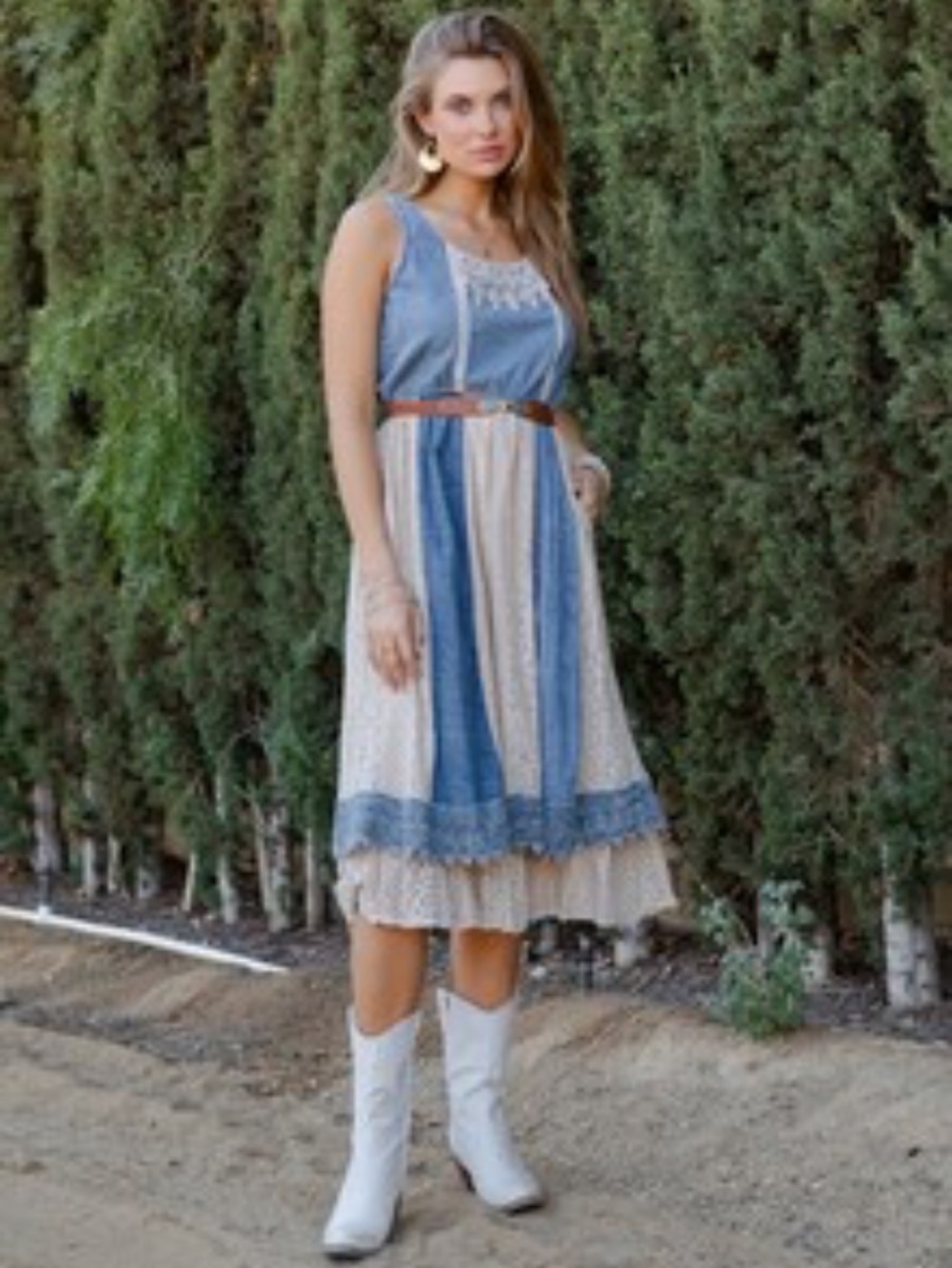 "The Rosina" Vintage-Inspired Denim and Cream Lace Maxi Dress - Picture 3 of 7